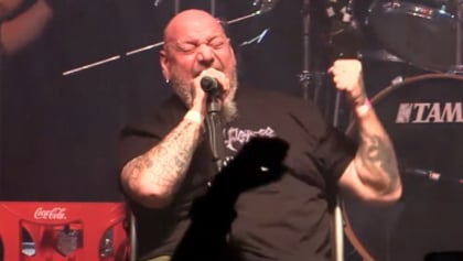 Watch: Former IRON MAIDEN Singer PAUL DI'ANNO Plays First Concert Since Knee Surgery